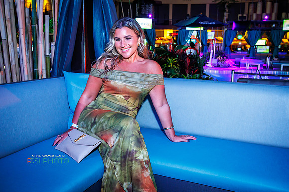 Philly Style-party-HarrisCasinoPoolAfterDark_0392