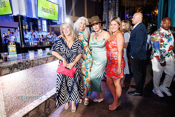 Philly Style-party-HarrisCasinoPoolAfterDark_0325