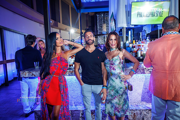 Philly Style-party-HarrisCasinoPoolAfterDark_0288
