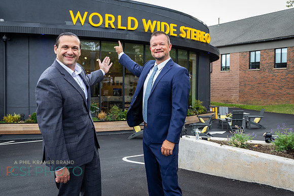 Worldwide Stereos Opening in Wayne_0051
