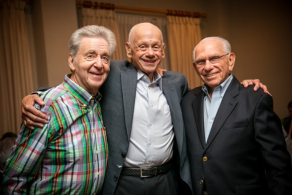 0244_M&O50th