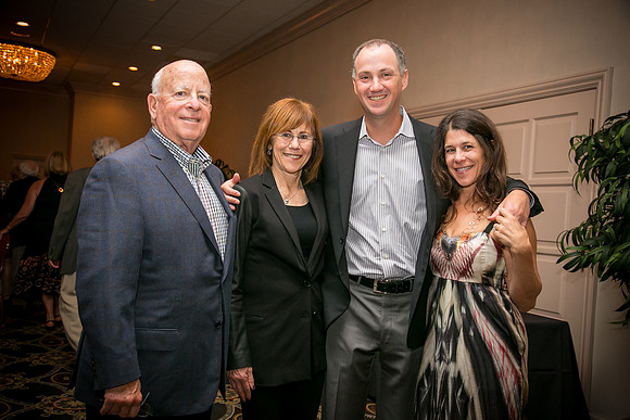 0266_M&O50th