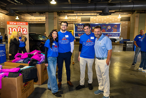 Driving away the cold- Coat Giveaway2025_0058