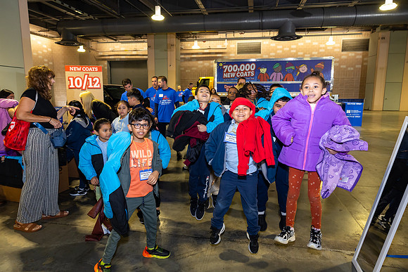 Driving away the cold- Coat Giveaway2025_0129
