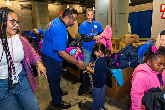 Driving away the cold- Coat Giveaway2025_0239
