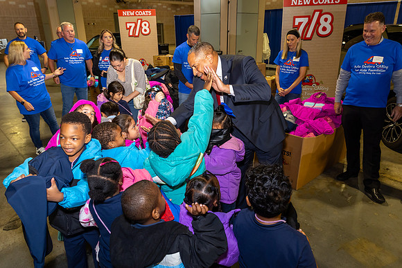 Driving away the cold- Coat Giveaway2025_0263