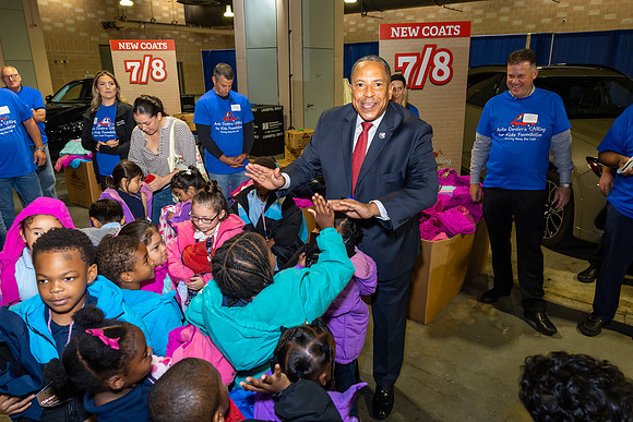 Driving away the cold- Coat Giveaway2025_0264