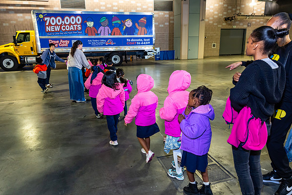 Driving away the cold- Coat Giveaway2025_0309