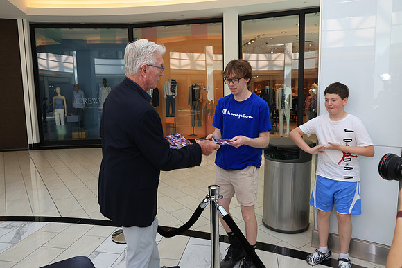 Mike Schimidt Mission to Stop Skin Cancer KOP_0044