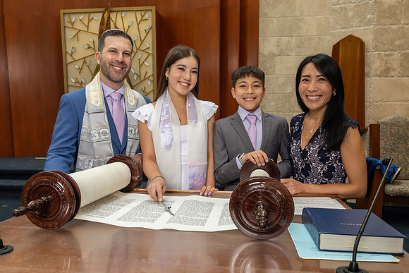 Mayer Ashley portrait highlights at Adath Emanu El_0079