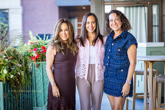 JF-Womens philanthropy_0101