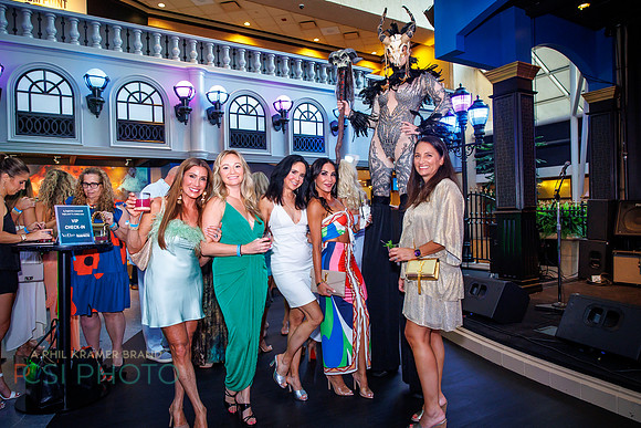 Philly Style-party-HarrisCasinoPoolAfterDark_0057