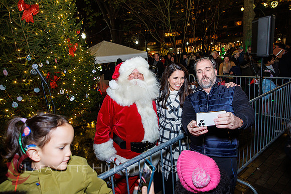 The Laurel on Rittenhouse Square Christmas tree lighting_0217