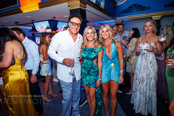 Philly Style-party-HarrisCasinoPoolAfterDark_0030