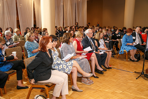 GJ- center Women of Vision0104
