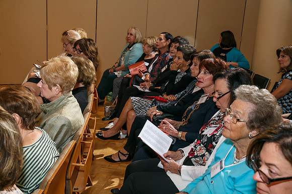GJ- center Women of Vision0125