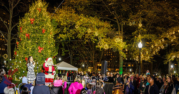 The Laurel on Rittenhouse Square Christmas tree lighting_0204