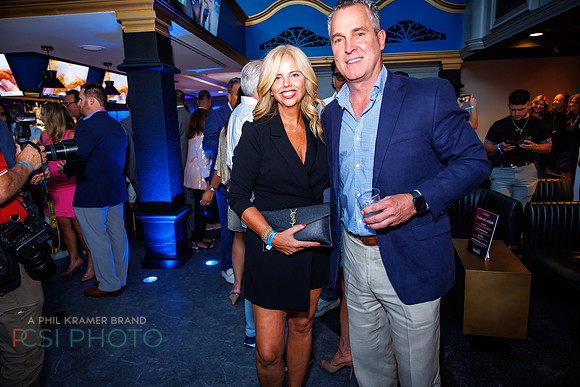 Philly Style-party-HarrisCasinoPoolAfterDark_0047