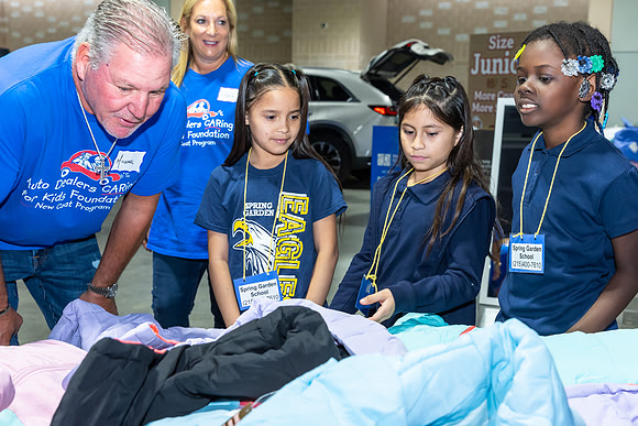 Coat giveaway2023Auto Dealers Ass__0034
