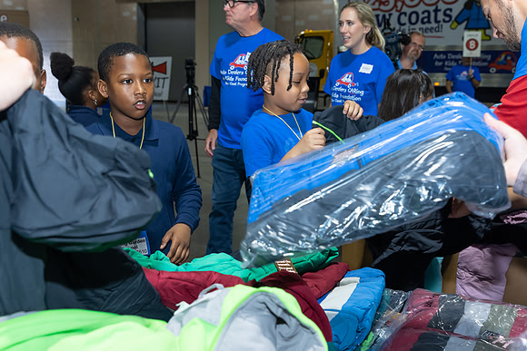 Coat giveaway2023Auto Dealers Ass__0037