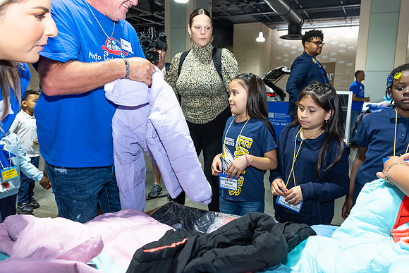 Coat giveaway2023Auto Dealers Ass__0036