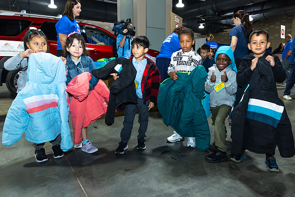 Coat giveaway2023Auto Dealers Ass__0045