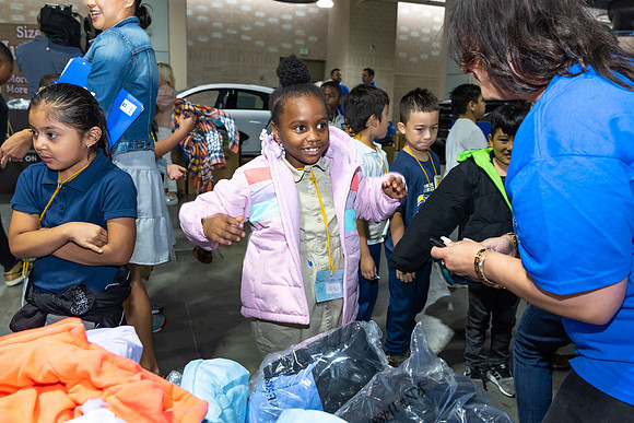 Coat giveaway2023Auto Dealers Ass__0056