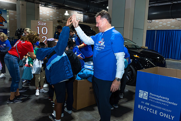 Coat giveaway2023Auto Dealers Ass__0063