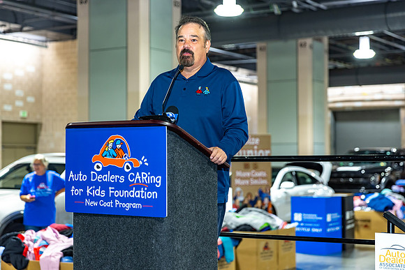 Coat giveaway2023Auto Dealers Ass__0090