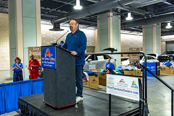 Coat giveaway2023Auto Dealers Ass__0091