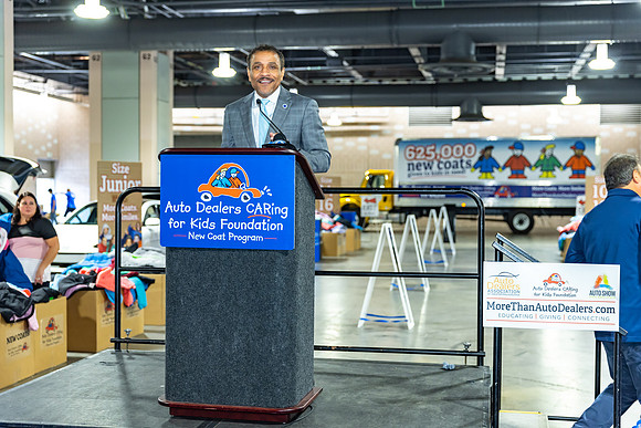 Coat giveaway2023Auto Dealers Ass__0093