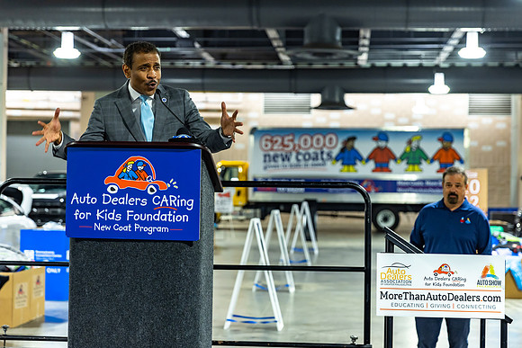 Coat giveaway2023Auto Dealers Ass__0096