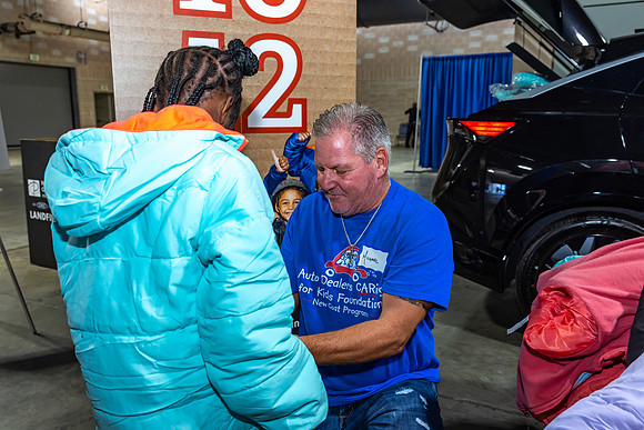 Coat giveaway2023Auto Dealers Ass__0122