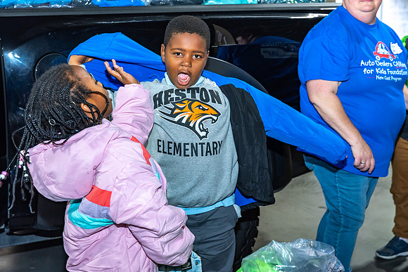 Coat giveaway2023Auto Dealers Ass__0129
