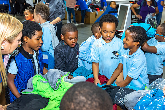 Coat giveaway2023Auto Dealers Ass__0135