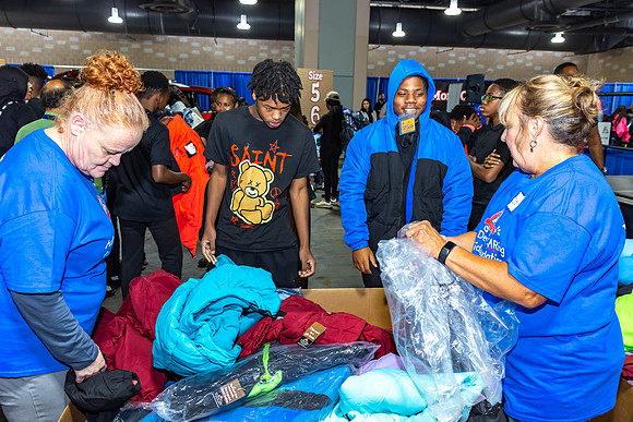 Coat giveaway2023Auto Dealers Ass__0138