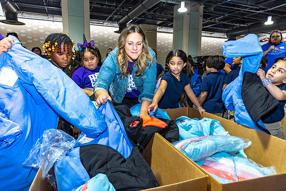 Coat giveaway2023Auto Dealers Ass__0157
