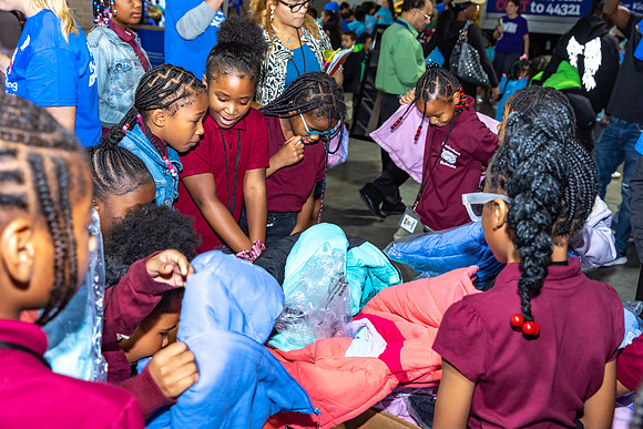 Coat giveaway2023Auto Dealers Ass__0162