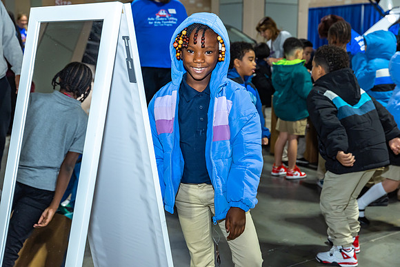 Coat giveaway2023Auto Dealers Ass__0166