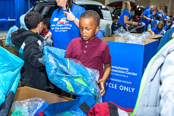 Coat giveaway2023Auto Dealers Ass__0177