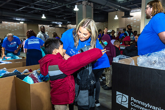 Coat giveaway2023Auto Dealers Ass__0183