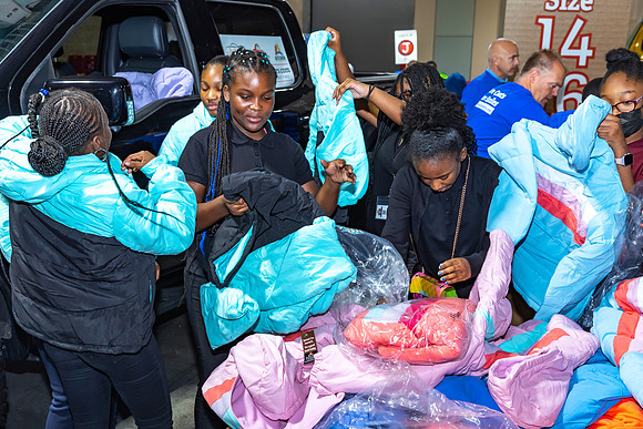 Coat giveaway2023Auto Dealers Ass__0194