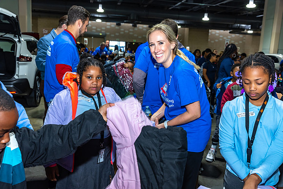 Coat giveaway2023Auto Dealers Ass__0199