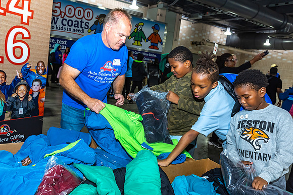 Coat giveaway2023Auto Dealers Ass__0203