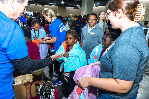 Coat giveaway2023Auto Dealers Ass__0204