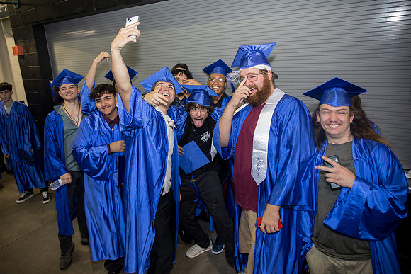 ATC_Grad24_0045