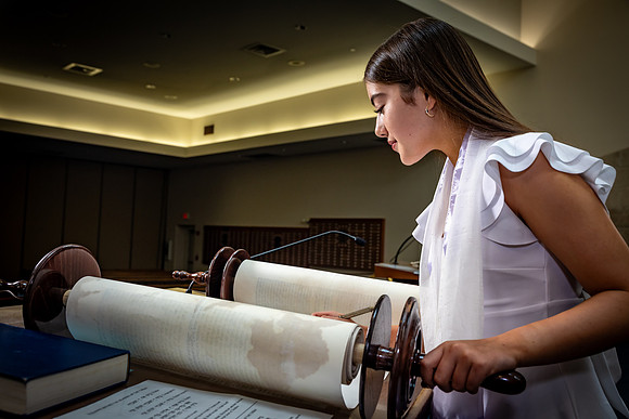 Mayer Ashley portrait highlights at Adath Emanu El_0089