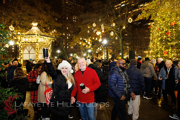 The Laurel on Rittenhouse Square Christmas tree lighting_0218