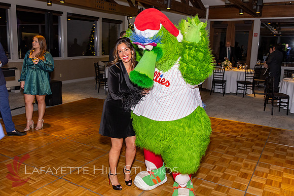 Jaguarholidayparty23_0101