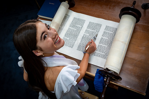 Mayer Ashley portrait highlights at Adath Emanu El_0091